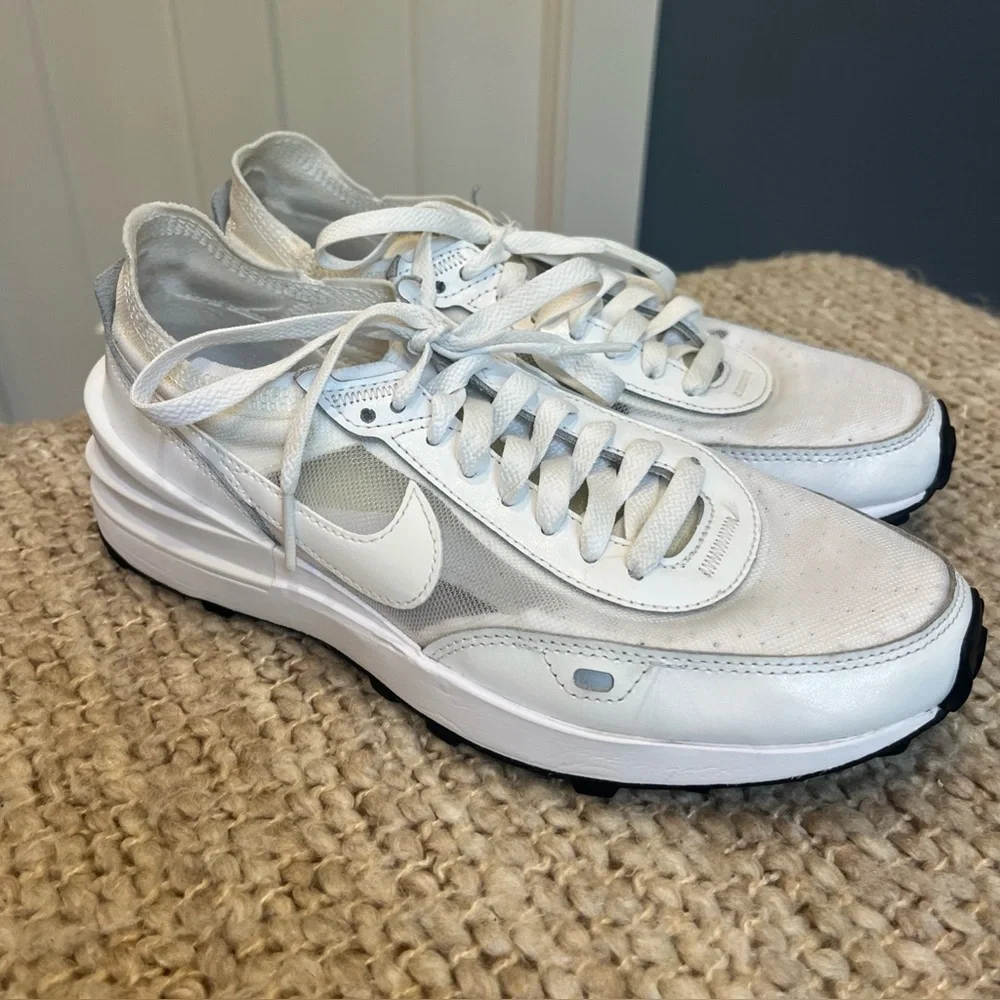 Nike Women’s Size 7 Waffle One Athletic Sneakers DC2533-103 White Mesh Lace Up